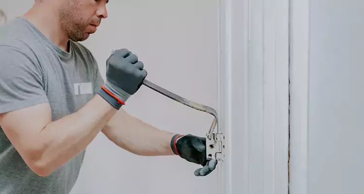 Cracked Door Jamb Repair in Saratoga, CA