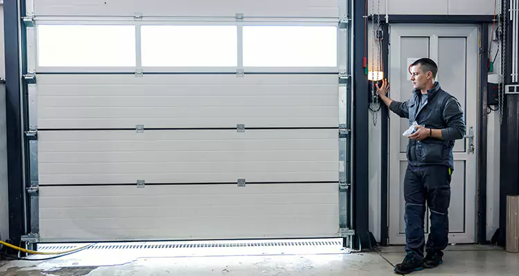 Modern Overhead Door Repair in Saratoga, CA