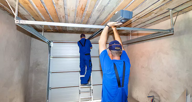 Garage Door Opener Technician in Saratoga, CA